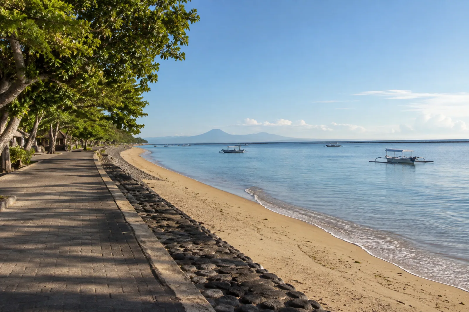 Sanur: calm water behind the reef, which is why families come here.